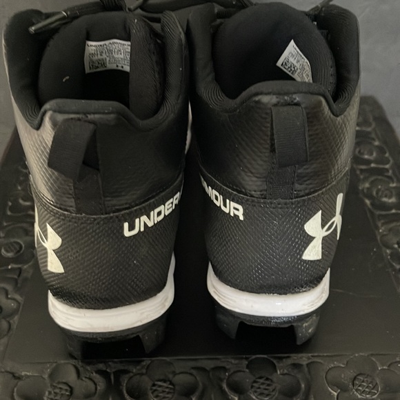 INDER ARMOUR BOYS ATHLETIC CLEATS - Picture 5 of 11